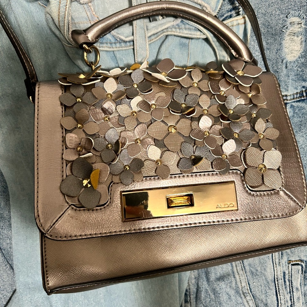 Also CrossBody Bag